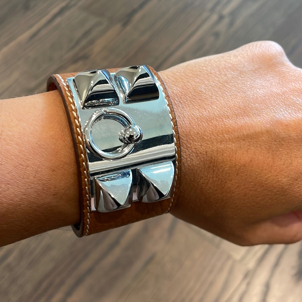 Womens adjustable bracelet